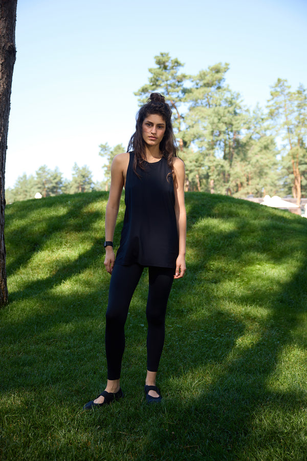 Майка чорна