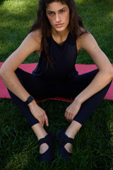 Майка чорна